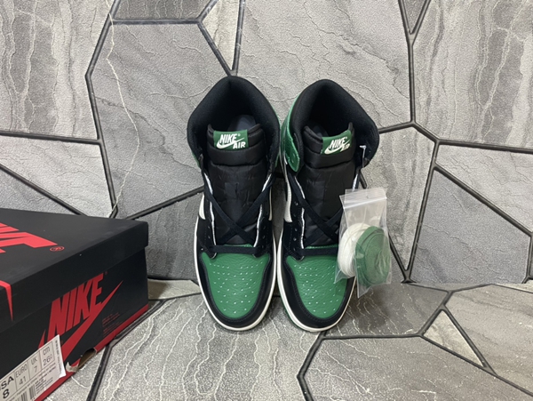 ナイキ靴着用イメージ